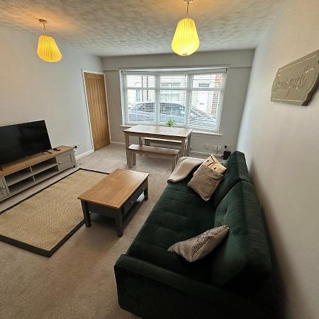 Cosy, 2 Bedroom Cottage In Guisborough Town Centre Kültér fotó